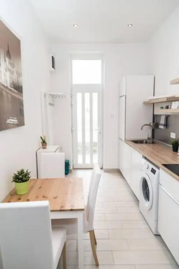 Hi-Bp Sunny Home Apartments In The Heart Of Budapest